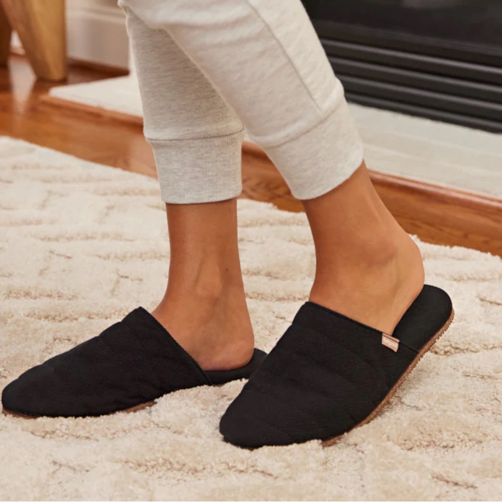 Black Quilted Slip-On Women's Slippers - Picture 9 of 9